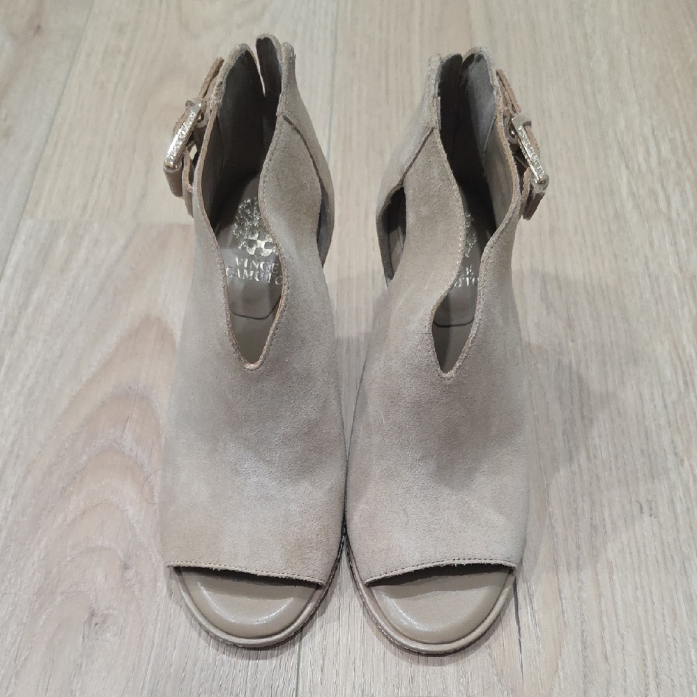 Vince Camuto Tan Peep-Toe Mules